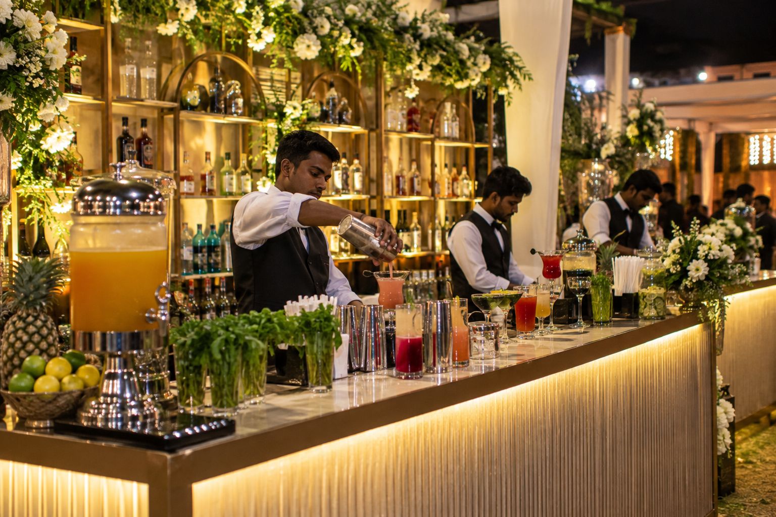 Beverage & mocktail bar